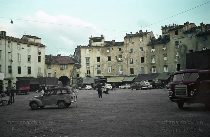 1968. Italien. Toskana. Lucca
1968. Italien. Toskana. Lucca
Schlüsselwörter: 1968;Lucca;Toskana;Tuscany