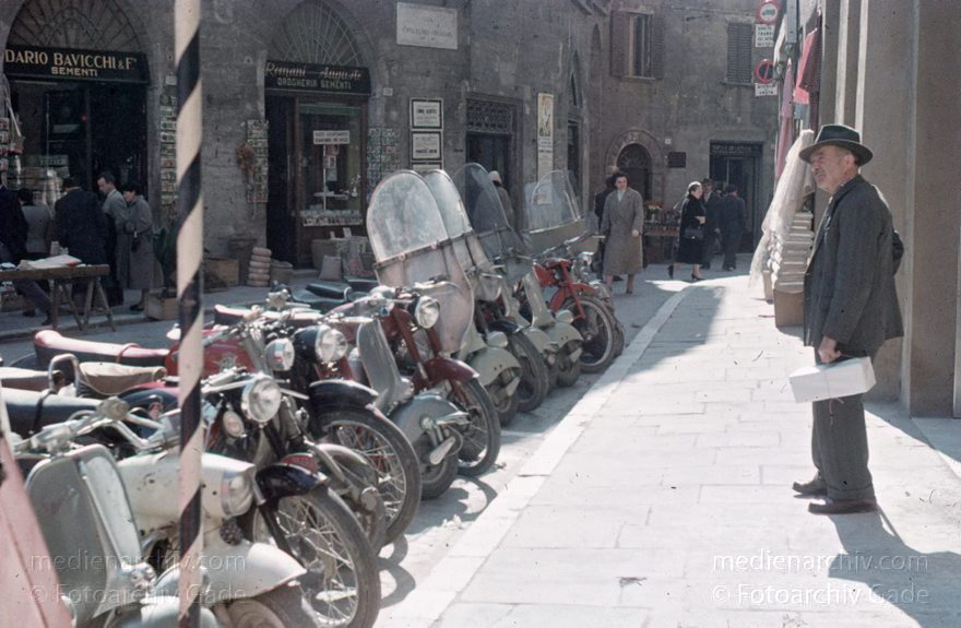 um 1960. Italien. Provinz Perugia. Region Umbrien. Perugia
um 1960. Italien. Provinz Perugia. Region Umbrien. Perugia. -  Italy. Perugia
