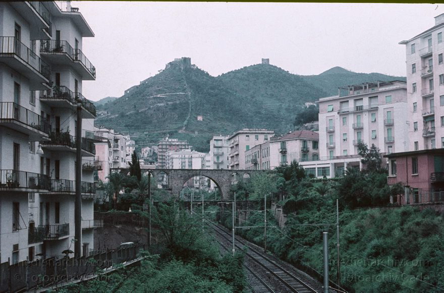1968. Italien. Salerno
1968. Italien. Salerno
Schlüsselwörter: 1968;Italia;Italien;Italy;Salerno