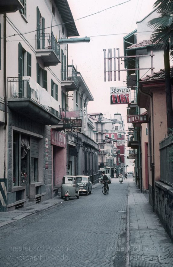 um 1965. Italien. Stresa
um 1965. Italien. Piemont. Verbano-Cusio-Ossola. Stresa.  	Stresiani. Italy. Italia
Schlüsselwörter: 1965;Italia;Italien;Italy;Küste;Mittelmeer;Piemont;Stresa