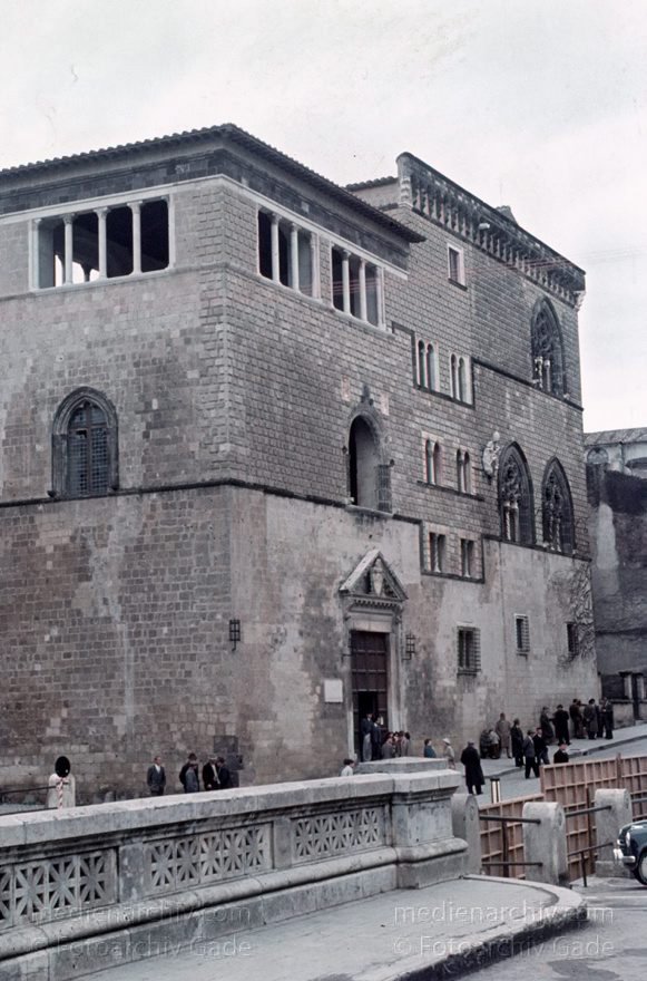 um 1960. Italien. Latium. Viterbo . Tarquinia. Italy. Italia
um 1960. Italien. Latium. Viterbo . Tarquinia. Italy. Italia
Schlüsselwörter: 1960;Italia;Italien;Italy;Latium;Tarquinia;Viterbo