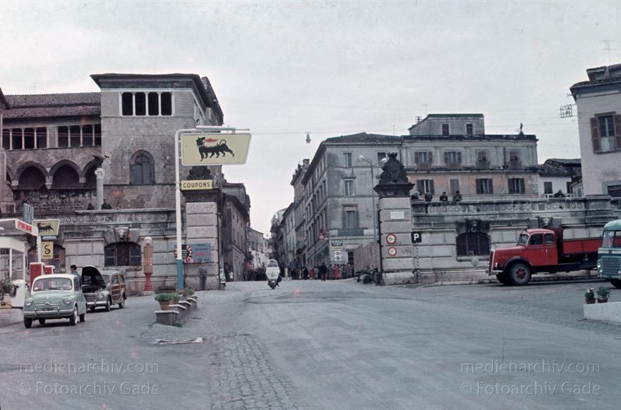 um 1960. Italien. Latium. Viterbo . Tarquinia. Italy. Italia
um 1960. Italien. Latium. Viterbo . Tarquinia. Italy. Italia
Schlüsselwörter: 1960;Italia;Italien;Italy;Latium;Tarquinia;Viterbo