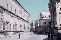 Dateiname=Italy-Lecce-1960-24.jpg
Dateigröße=222KB
Abmessungen: 880x578
hinzugefügt am: 05. Januar 2016 Italy-Lecce-1960-24.jpg