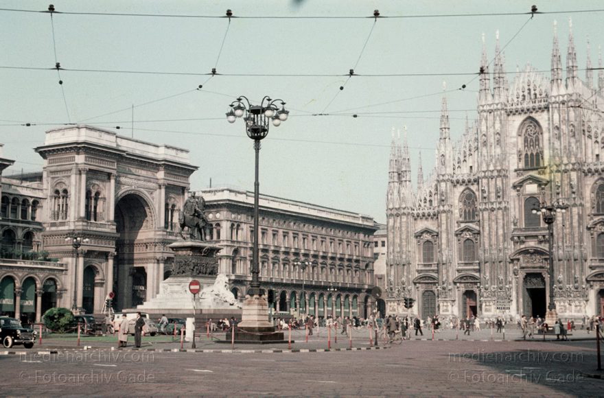 1959. Italien. Lombardei. Mailand
1959. Italien. Lombardei. Mailand.  Italy. Lombardy. Milan. Italia. Lombardia. Milan
Schlüsselwörter: 1959;Italia;Italy;Lombardei;Lombardy;Mailand;Milan