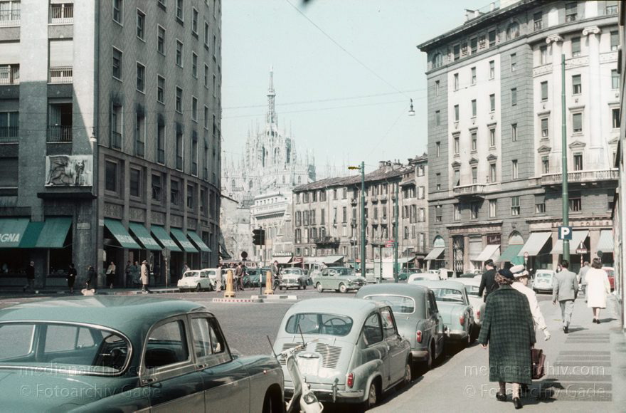 1959. Italien. Lombardei. Mailand
1959. Italien. Lombardei. Mailand.  Italy. Lombardy. Milan. Italia. Lombardia. Milan
Schlüsselwörter: 1959;Italia;Italy;Lombardei;Lombardy;Mailand;Milan