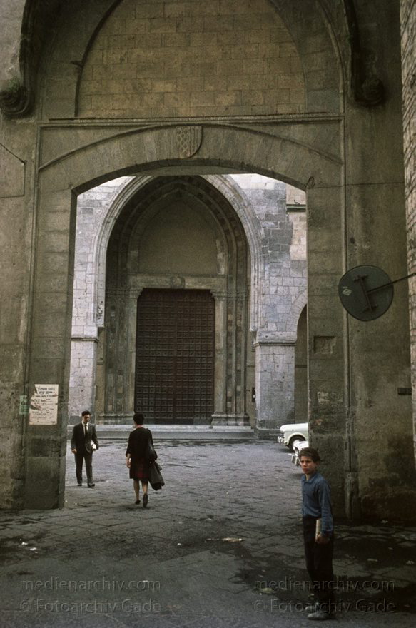 1955. Italien. Neapel. -  Italy. Naples -  Italia. Napoli
1955. Italien. Provinz Neapel. Region Kampanien. Neapel. -  Italy. Naples -  Italia. Campania. Napoli
Schlüsselwörter: 1955;Campania;Italia;Italien;Italy;Kampanien;Naples;Napoli;Neapel