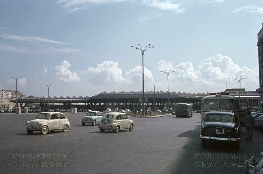 1955. Italien. Neapel. -  Italy. Naples -  Italia. Napoli
1955. Italien. Provinz Neapel. Region Kampanien. Neapel. -  Italy. Naples -  Italia. Campania. Napoli
Schlüsselwörter: 1955;Campania;Italia;Italien;Italy;Kampanien;Naples;Napoli;Neapel