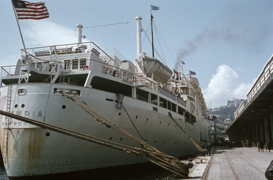 1955. Italien. Neapel. -  Italy. Naples -  Italia. Napoli
1955. Italien. Provinz Neapel. Region Kampanien. Neapel. -  Italy. Naples -  Italia. Campania. Napoli. Mittelmeer. Hafen. Schiffe. Boote
Schlüsselwörter: 1955;Boote;Campania;Hafen;Italia;Italien;Italy;Kampanien;Mittelmeer;Naples;Napoli;Neapel;Schiffe
