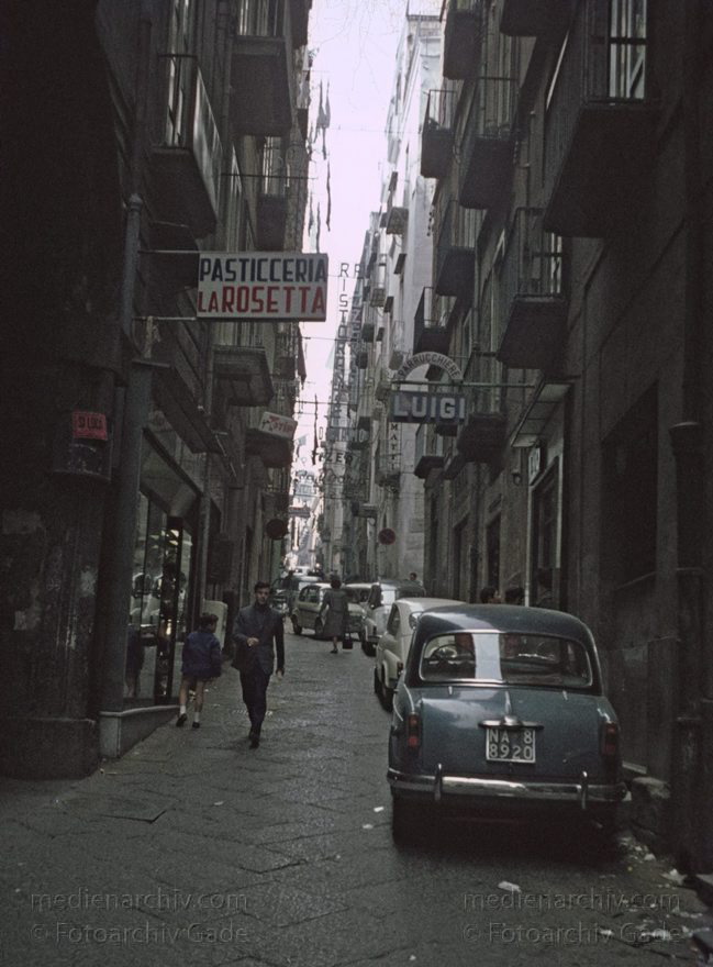 1955. Italien. Neapel. -  Italy. Naples -  Italia. Napoli
1955. Italien. Provinz Neapel. Region Kampanien. Neapel. -  Italy. Naples -  Italia. Campania. Napoli
Schlüsselwörter: 1955;Campania;Italia;Italien;Italy;Kampanien;Naples;Napoli;Neapel