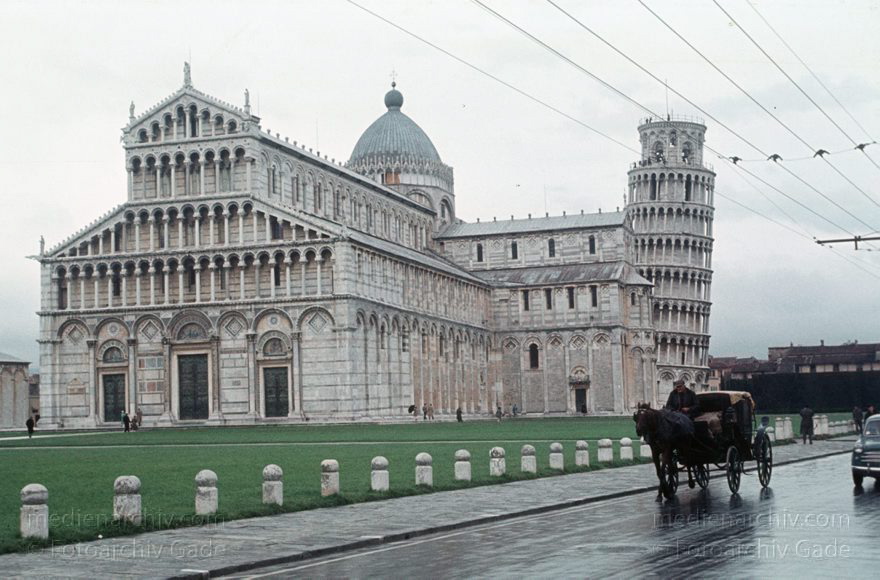 1968. Italien. Toskana. Pisa
1968. Italien. Toskana. Pisa. Italia. Toscana.  Italy. Tuscany
Schlüsselwörter: 1968;Italia;Italien;Italy;Kathedrale;Pisa;Toscana;Toskana;Tuscany