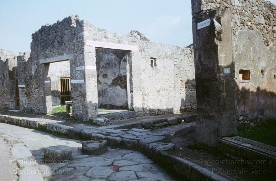 1973. Italien. Provinz Neapel. Region Kampanien. Pompei beim Vesuv
1973. Italien. Provinz Neapel. Region Kampanien. Pompeji. Pompei beim Vesuv. -  Italy. Naples. Mount Vesuvius
Schlüsselwörter: 1973;Campania;Italia;Italien;Italy;Kampanien;Naples;Napoli;Neapel;Pompei;Pompeji;Vesuv