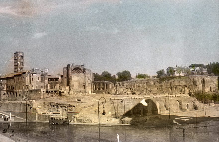 1933. Italien. Latium. Rom
1933. Italien. Latium. Rom. -  Italy. Lazio. Rome  - Italia. Lazio. Roma.  Koloriertes Schwarzweissdia.
Schlüsselwörter: 1933;Italia;Italien;Italy;Latium;Lazio;Rom;Roma