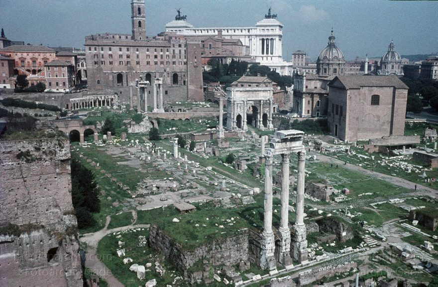 1960er. Italien. Latium. Rom
1960er. Italien. Latium. Rom. -  Italy. Lazio. Rome  - Italia. Lazio. Roma. Runien. Forum Romanum
Schlüsselwörter: 1960er;Forum Romanum;Italia;Italien;Italy;Latium;Lazio;Rom;Roma;Ruinen