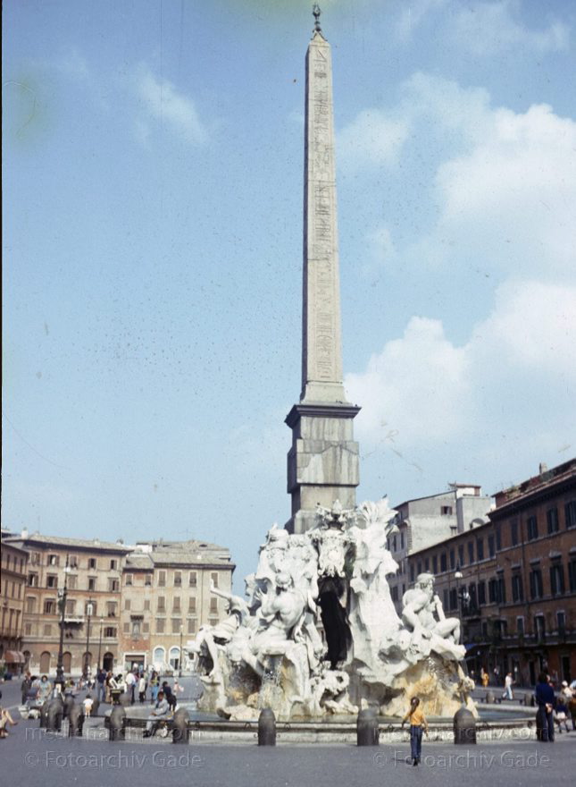 1965. Italien. Latium. Rom
1965. Italien. Latium. Rom. -  Italy. Lazio. Rome  - Italia. Lazio. Roma. Obelisk Navona
Schlüsselwörter: 1965;Italia;Italien;Italy;Latium;Lazio;Navona;Obelisk;Rom;Roma