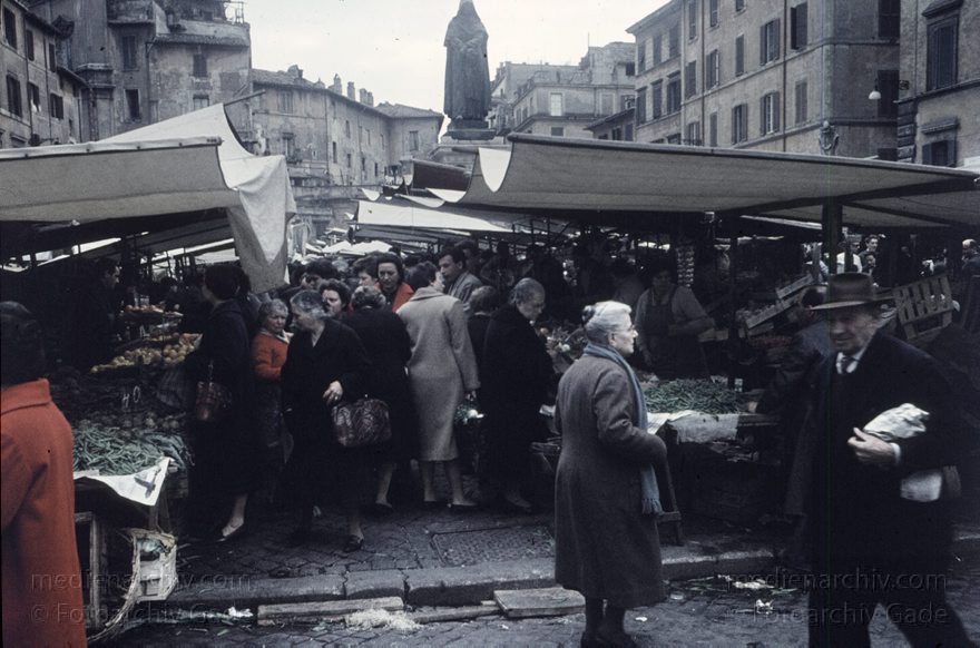 1960er. Italien. Latium. Rom
1960er. Italien. Latium. Rom. -  Italy. Lazio. Rome  - Italia. Lazio. Roma
Schlüsselwörter: 1960er;Italia;Italien;Italy;Latium;Lazio;Rom;Roma
