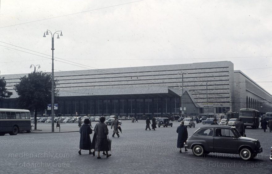 1960er. Italien. Latium. Rom
1960er. Italien. Latium. Rom. -  Italy. Lazio. Rome  - Italia. Lazio. Roma
Schlüsselwörter: 1960er;Italia;Italien;Italy;Latium;Lazio;Rom;Roma