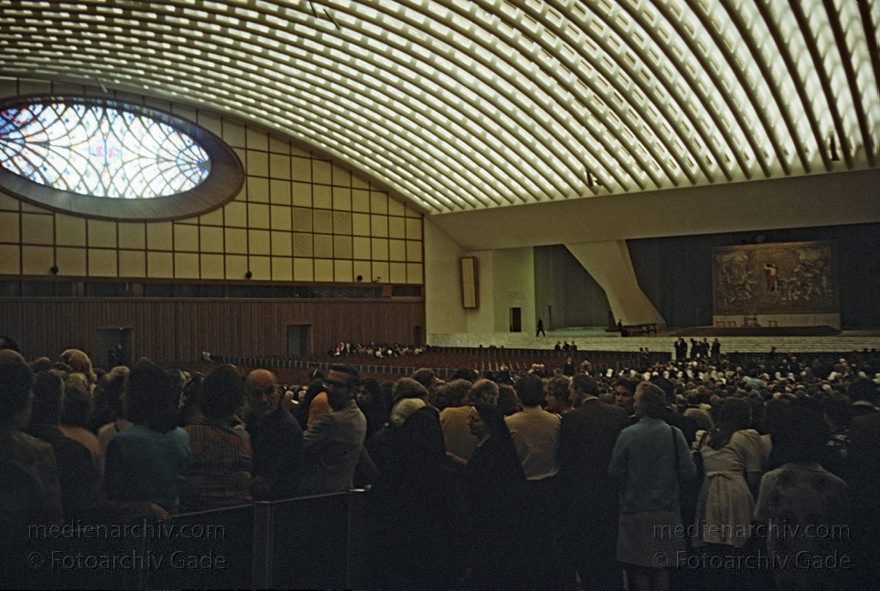 1965. Italien. Latium. Rom. Vatikan
1965. Italien. Latium. Rom. -  Italy. Lazio. Rome  - Italia. Lazio. Roma. Vatikan
Schlüsselwörter: 1965;Italia;Italien;Italy;Latium;Lazio;Rom;Roma;Vatikan