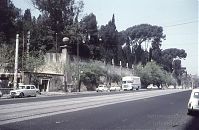 Italy-Rom-196x-206.jpg