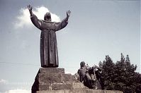 Italy-Rom-196x-231.jpg
