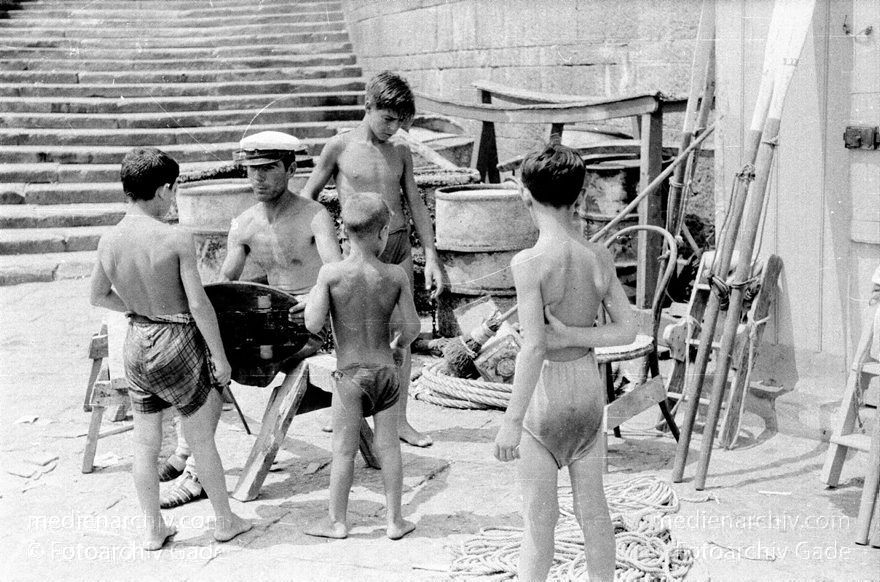 1955. Italien. Neapel. -  Italy. Naples -  Italia. Napoli
1955. Italien. Provinz Neapel. Region Kampanien. Neapel. -  Italy. Naples -  Italia. Campania. Napoli
Schlüsselwörter: 1955;Campania;Italia;Italien;Italy;Kampanien;Naples;Napoli;Neapel