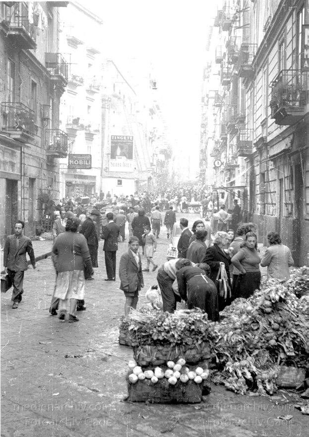 1955. Italien. Neapel. -  Italy. Naples -  Italia. Napoli
1955. Italien. Provinz Neapel. Region Kampanien. Neapel. -  Italy. Naples -  Italia. Campania. Napoli
Schlüsselwörter: 1955;Campania;Italia;Italien;Italy;Kampanien;Naples;Napoli;Neapel