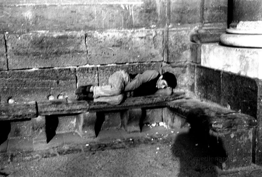 1955. Italien. Neapel. -  Italy. Naples -  Italia. Napoli
1955. Italien. Provinz Neapel. Region Kampanien. Neapel. -  Italy. Naples -  Italia. Campania. Napoli
Schlüsselwörter: 1955;Campania;Italia;Italien;Italy;Kampanien;Naples;Napoli;Neapel