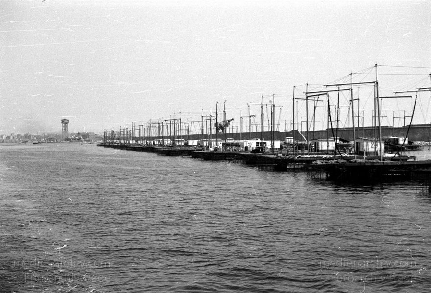 1955. Italien. Neapel. -  Italy. Naples -  Italia. Napoli
1955. Italien. Provinz Neapel. Region Kampanien. Neapel. -  Italy. Naples -  Italia. Campania. Napoli
Schlüsselwörter: 1955;Campania;Italia;Italien;Italy;Kampanien;Naples;Napoli;Neapel