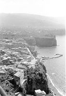 Dateiname=Italy-Neapel-1955-05-16.jpg
Dateigröße=196KB
Abmessungen: 603x880
hinzugefügt am: 05. Januar 2016 Italy-Neapel-1955-05-16.jpg