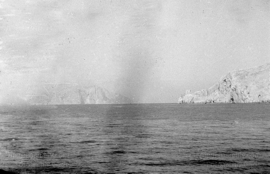 1955. Italien. Capri. Italienische Felseninsel im Golf von Neapel
1955. Italien. Capri. Italienische Felseninsel im Golf von Neapel - Italy - Italia. Isola di Capri
Schlüsselwörter: 1955;Campania;Capri;Golf von Neapel;Italia;Italien;Italy;Kampanien