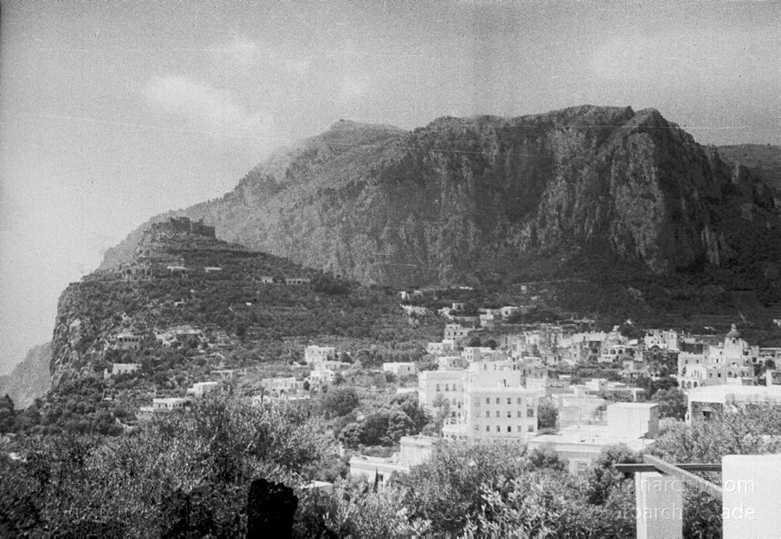 1955. Italien. Capri. Italienische Felseninsel im Golf von Neapel
1955. Italien. Capri. Italienische Felseninsel im Golf von Neapel - Italy - Italia. Isola di Capri
Schlüsselwörter: 1955;Campania;Capri;Golf von Neapel;Italia;Italien;Italy;Kampanien