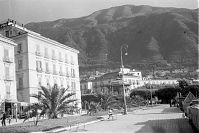 Dateiname=Italy-Capri-1955-03-11.jpg
Dateigröße=210KB
Abmessungen: 880x586
hinzugefügt am: 05. Januar 2016 Italy-Capri-1955-03-11.jpg