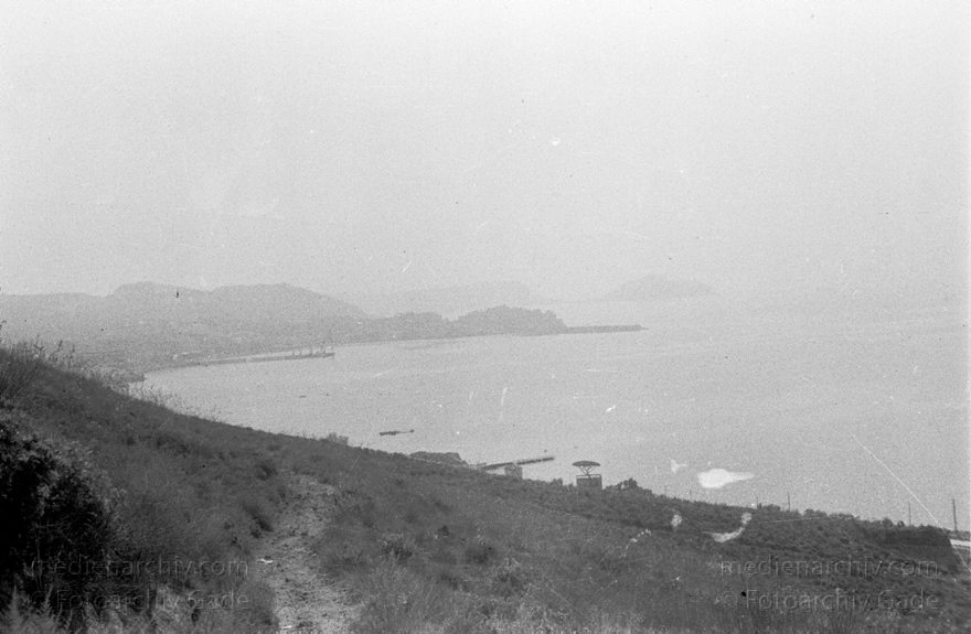 1955. Italien. Provinz Neapel. Region Kampanien. Bacoli. Miseno
1955. Italien. Provinz Neapel. Region Kampanien. Bacoli. Miseno
Schlüsselwörter: 1955;Bacoli;Campania;Italia;Italien;Italy;Kampanien;Miseno;Naples;Napoli;Neapel