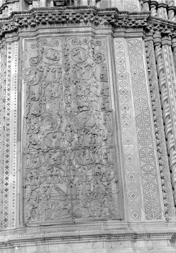 1950er. Italien. Provinz Terni. Region Umbrien. Orvieto
1950er. Italien. Provinz Terni. Region Umbrien. Orvieto. Kathedrale -  Italy. Perugia
Schlüsselwörter: 1950er;Italia;Italien;Italy;Kathedrale;Orvieto;Umbrien