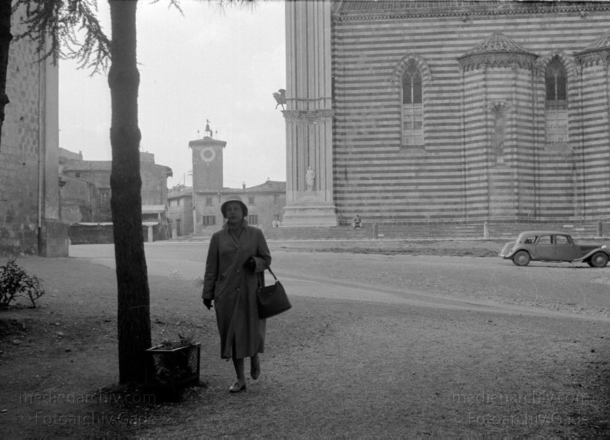1950er. Italien. Provinz Terni. Region Umbrien. Orvieto
1950er. Italien. Provinz Terni. Region Umbrien. Orvieto. -  Italy. Perugia
Schlüsselwörter: 1950er;Italia;Italien;Italy;Orvieto;Umbrien