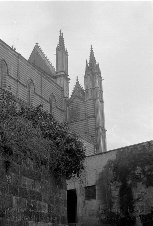 1950er. Italien. Provinz Terni. Region Umbrien. Orvieto
1950er. Italien. Provinz Terni. Region Umbrien. Orvieto. -  Italy. Perugia
Schlüsselwörter: 1950er;Italia;Italien;Italy;Orvieto;Umbrien