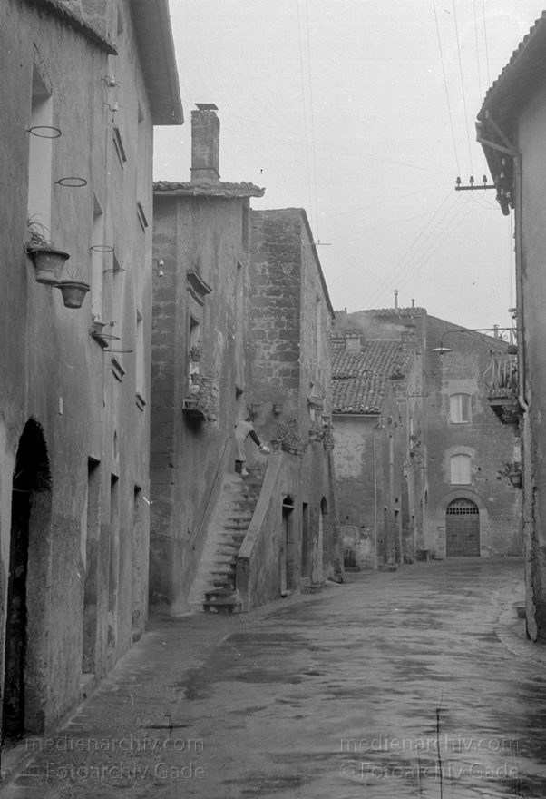 1950er. Italien. Provinz Terni. Region Umbrien. Orvieto
1950er. Italien. Provinz Terni. Region Umbrien. Orvieto. -  Italy. Perugia
Schlüsselwörter: 1950er;Italia;Italien;Italy;Orvieto;Umbrien