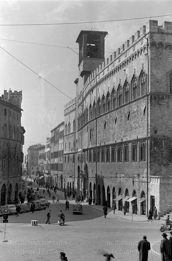 1950er. Italien. Provinz Terni. Region Umbrien. Orvieto
1950er. Italien. Provinz Terni. Region Umbrien. Orvieto. -  Italy. Perugia
Schlüsselwörter: 1950er;Italia;Italien;Italy;Orvieto;Umbrien