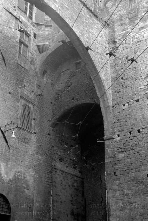 1950er. Italien. Provinz Perugia. Region Umbrien. Perugia
1950er. Italien. Provinz Perugia. Region Umbrien. Perugia. -  Italy. Perugia
Schlüsselwörter: 1950er;Italia;Italien;Italy;Perugia;Umbrien