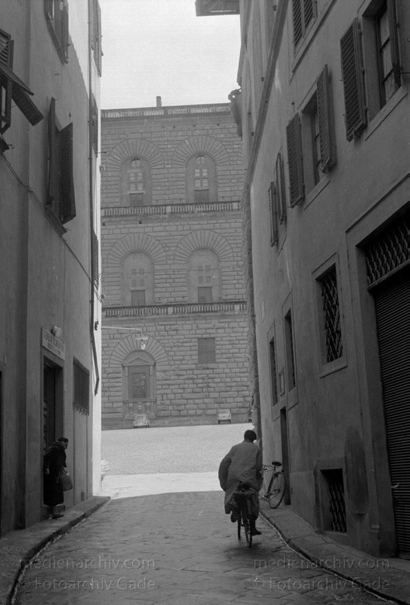 1950er. Italien. Provinz Perugia. Region Umbrien. Perugia
1950er. Italien. Provinz Perugia. Region Umbrien. Perugia. -  Italy. Perugia
Schlüsselwörter: 1950er;Italia;Italien;Italy;Perugia;Umbrien