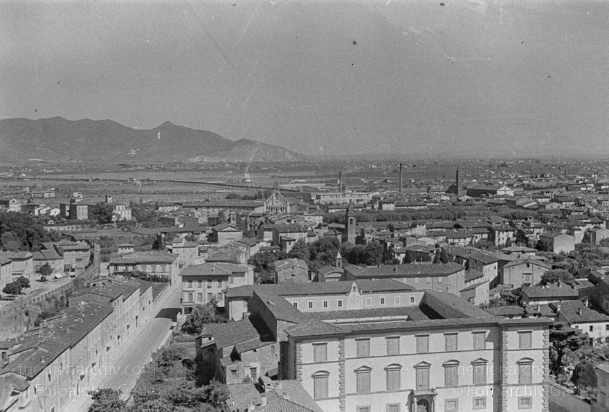 1930. Italien. Toskana. Pisa
1930. Italien. Toskana. Pisa. Italia. Toscana.  Italy. Tuscany
Schlüsselwörter: 1930;Italia;Italien;Italy;Pisa;Toscana;Toskana;Tuscany