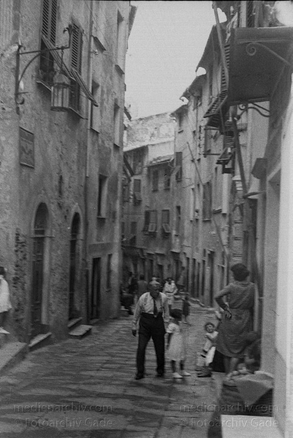 1930. Italien. Ligurien. Genua. Rapallo
1930. Italien. Ligurien. Genua. Rapallo - Italy. Liguria. Genoa - Italia. Liguria. Genova
Schlüsselwörter: 1930;Genua;Italia;Italien;Italy;Liguria;Ligurien;Rapallo
