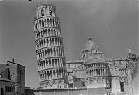 Italy-Pisa-1930-02-19.jpg