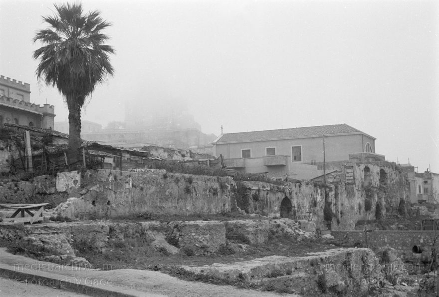 um 1950. Italien. Sizilien
1950er. Italien. Sizilien - Italy. Sicily - Italia. Sicilia. Randazzo (Kleinstadt am Ätna)
Schlüsselwörter: 1950;1950er;Italia;Italien;Italy;Randazzo;Sicilia;Sicily;Sizilien