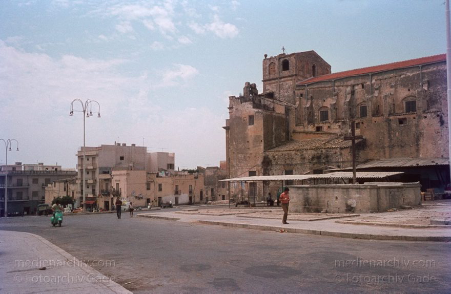 1969. Italien. Sizilien
1969. Italien. Sizilien  - Italy. Sicily - Italia. Sicilia. Eraclea Minoa
Schlüsselwörter: 1969;Eraclea Minoa;Italia;Italien;Italy;Sicilia;Sicily;Sizilien