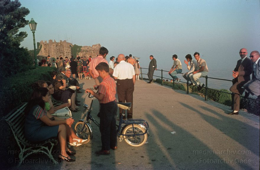 1969. Italien. Sizilien
1969. Italien. Sizilien  - Italy. Sicily - Italia. Sicilia. ERice
Schlüsselwörter: 1969;Erice;Italia;Italien;Italy;Sicilia;Sicily;Sizilien