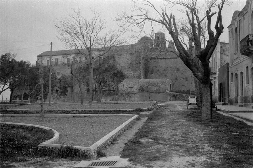 1950. Italien. Insel Lipari
1950. Italien. Provinz Messina. Insel Insel Lipari
Schlüsselwörter: 1950;Insel;Italia;Italien;Italy;Lipari;Sizilien