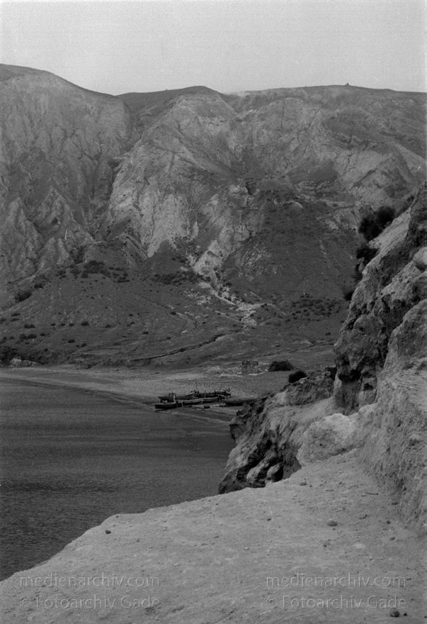 1950. Italien. Insel Vulcano
1950. Italien. Insel Vulcano. Vulkaninsel vor Sizilien.
Schlüsselwörter: 1950;Insel;Italia;Italien;Italy;Sizilien;Vulcano;Vulkaninsel