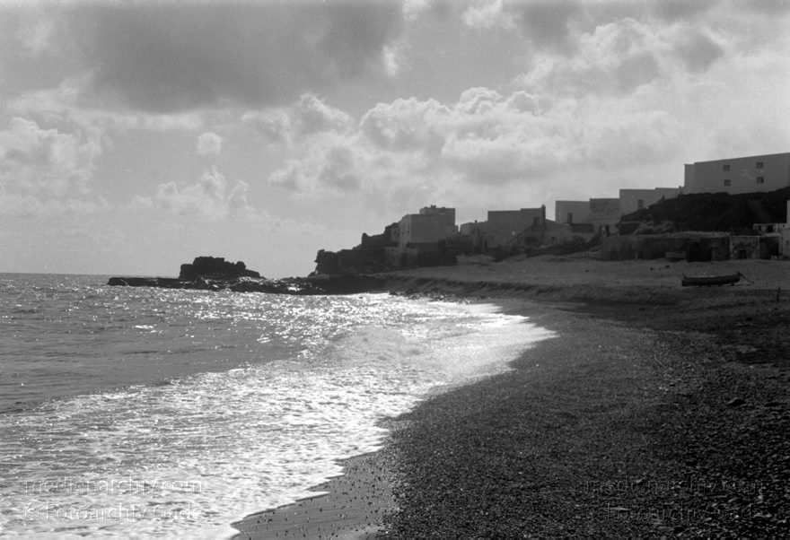 1950er. Italien. Italienische Insel Stromboli mit aktivem Vulkan
1950er. Italien. Liparische Inseln. Stromboli mit aktivem Vulkan. Italy. Aeolian Islands. Italia. Isola di Stromboli
Schlüsselwörter: 1950;Aeolian Islands;Insel;Isola di Stromboli;Italia;Italien;Italy;Mittelmeer;Stromboli;Vulkaninsel