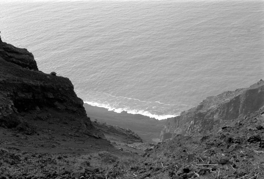 1950er. Italien. Italienische Insel Stromboli mit aktivem Vulkan
1950er. Italien. Liparische Inseln. Stromboli mit aktivem Vulkan. Italy. Aeolian Islands. Italia. Isola di Stromboli
Schlüsselwörter: 1950;Aeolian Islands;Insel;Isola di Stromboli;Italia;Italien;Italy;Mittelmeer;Stromboli;Vulkaninsel