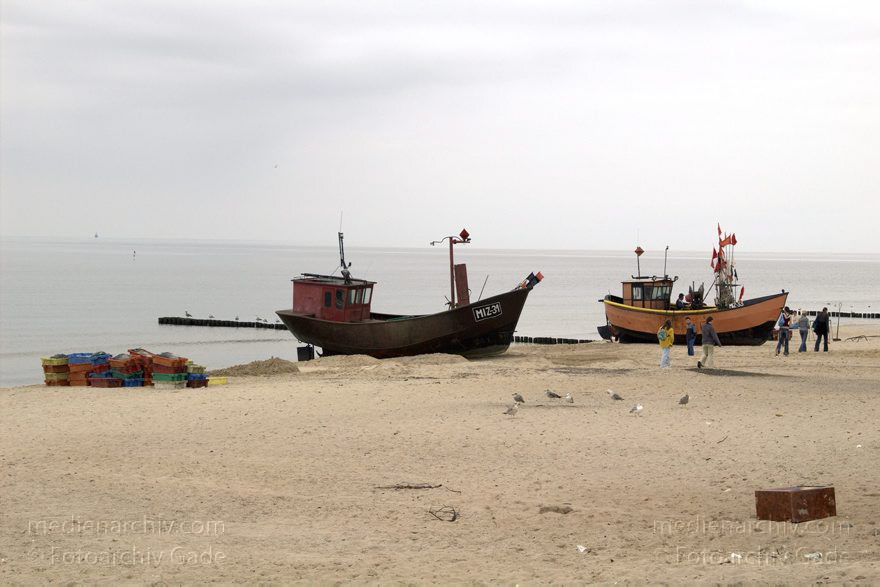 Polen. Wolin. Miedzyzdroje an der Ostsee. Strand. Fischerboote
20. 9. 2005. Polen. Insel Wolin. Miedzyzdroje an der Ostsee. Strand. Fischerboote
Schlüsselwörter: 2005;Boot;Fischerboote;Miedzyzdroje;Ostsee;Polen;Strand;Wolin